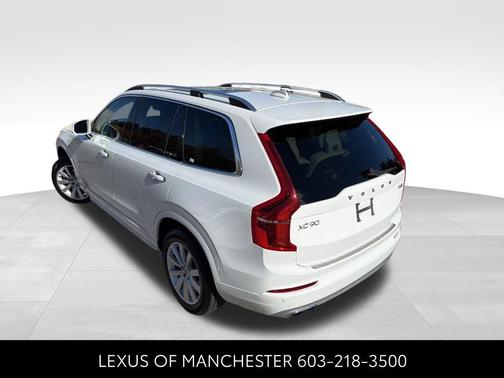 2017 Volvo XC90 T6 Momentum