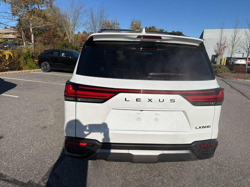 2025 Lexus LX 600 Luxury