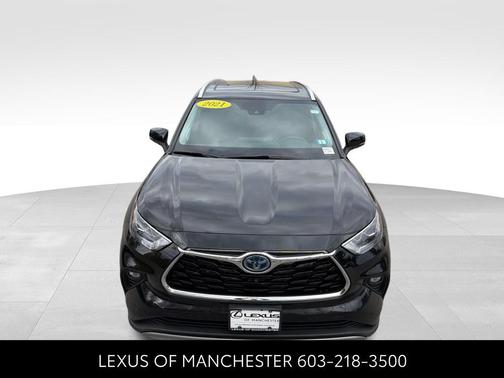 2021 Toyota Highlander Hybrid Platinum