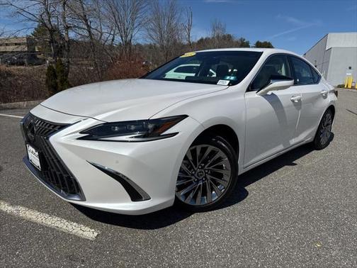 2025 Lexus ES 300h Ultra Luxury
