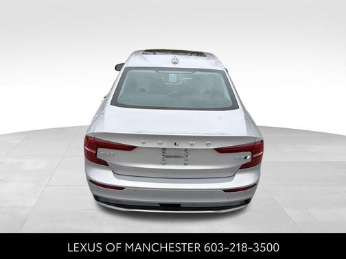 2023 Volvo S60 B5 Core Dark Theme