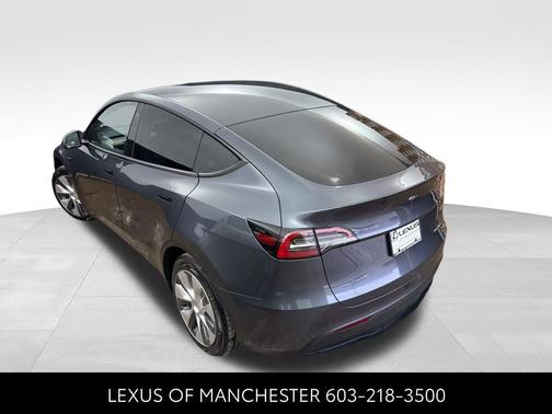 2022 Tesla Model Y Long Range Dual Motor All-Wheel Drive