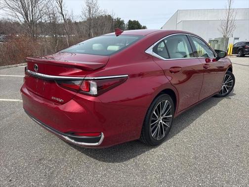2023 Lexus ES 300h Base
