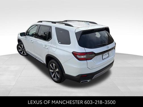 Platinum White Pearl 2025 Honda Pilot Touring 8-Passenger