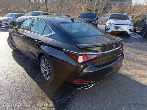 2025 Lexus ES 350 Ultra Luxury