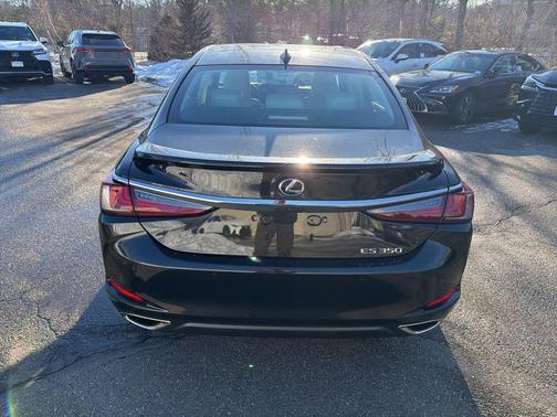 2025 Lexus ES 350 Ultra Luxury