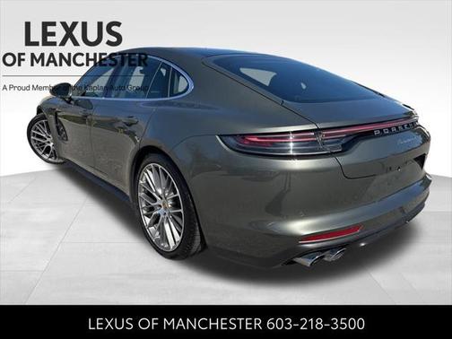 2022 Porsche Panamera 4