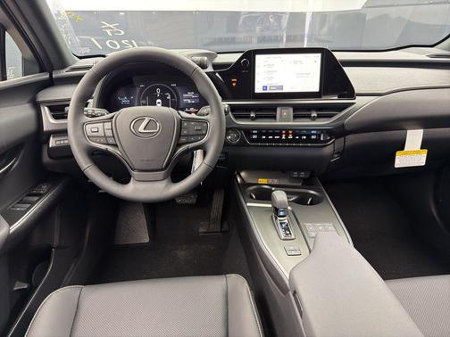 Caviar 2026 Lexus UX 300h F SPORT Design