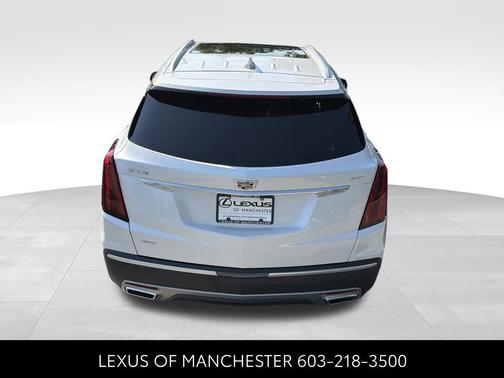 Crystal White Tricoat 2022 Cadillac XT5 Premium Luxury