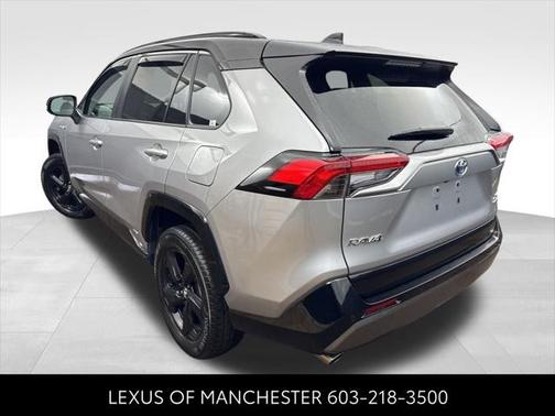 2021 Toyota RAV4 Hybrid SE