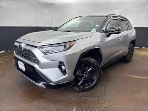 2021 Toyota RAV4 Hybrid SE