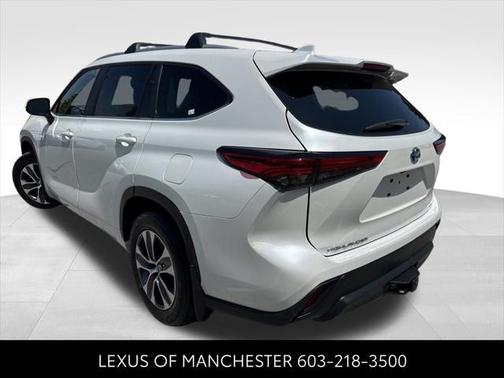 2023 Toyota Highlander Hybrid XLE