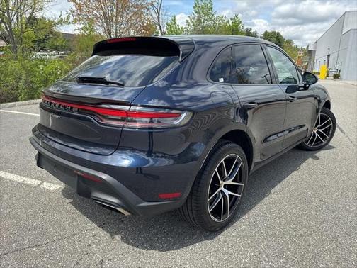 2022 Porsche Macan Base