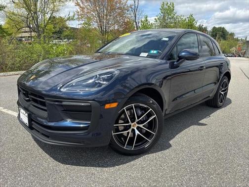 2022 Porsche Macan Base