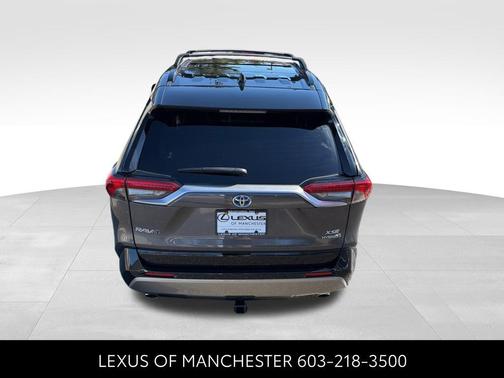 2023 Toyota RAV4 Hybrid SE