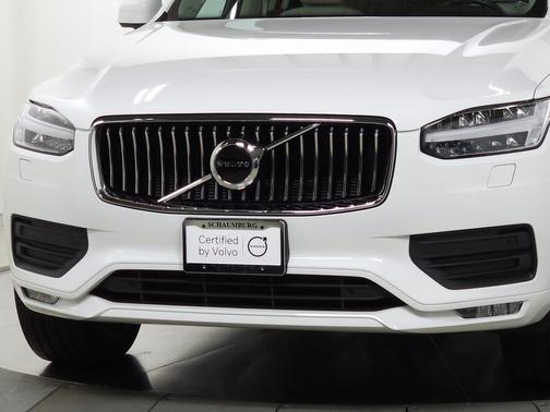 2022 Volvo XC90 T6 AWD Momentum 6 Seater
