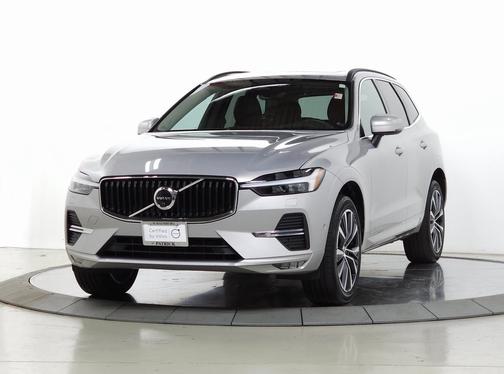 2022 Volvo XC60 B5 AWD Momentum