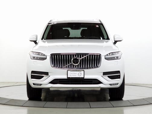 2022 Volvo XC90 T6 AWD Inscription 6 Seater