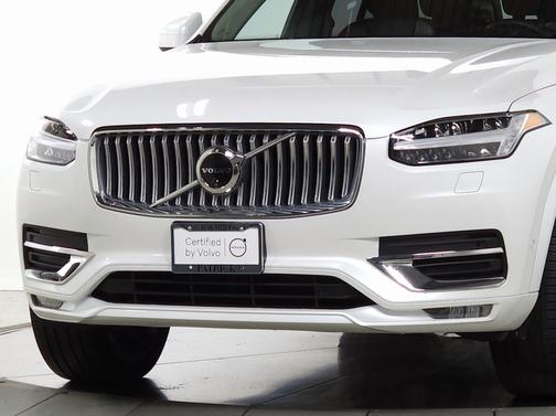 2024 Volvo XC90 B6 Ultimate Bright 6-Seater