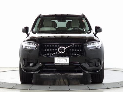 2023 Volvo XC90 Recharge Plug-In Hybrid Plus Dark 7-Seater