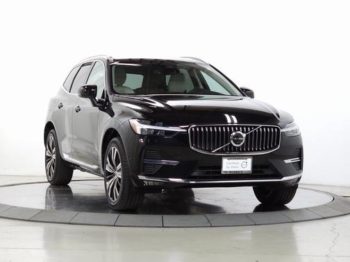 2023 Volvo XC60 B5 AWD Plus Bright