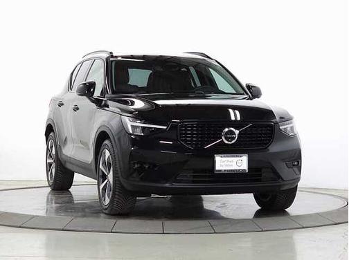 2023 Volvo XC40 Plus