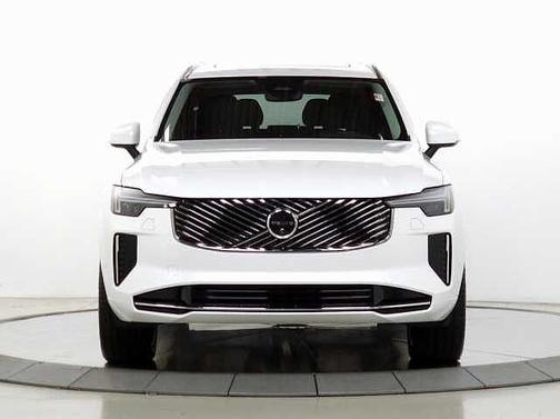 2025 Volvo XC90 Plus