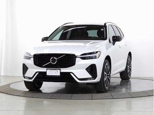 2025 Volvo XC60 Plus