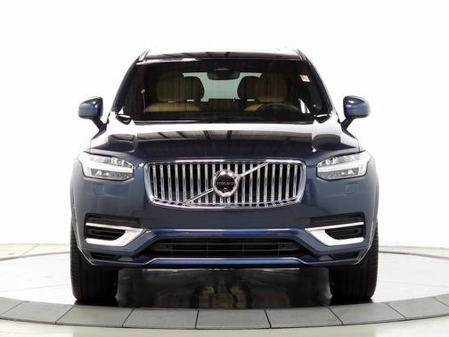 2024 Volvo XC90 Recharge Plug-In Hybrid T8 Ultimate Bright 7-Seater