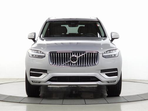 2024 Volvo XC90 B5 Plus Bright