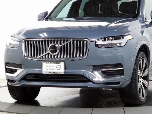 2022 Volvo XC90 Recharge Plug-In Hybrid eAWD Inscription 7 Seater