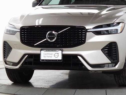 2025 Volvo XC60 Core