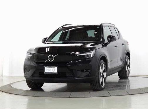 Onyx Black 2023 Volvo XC40 Ultimate