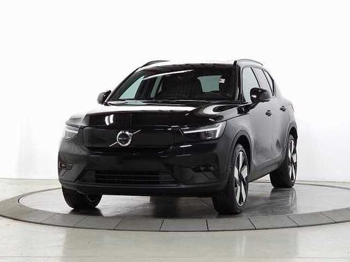 2024 Volvo XC40 Plus