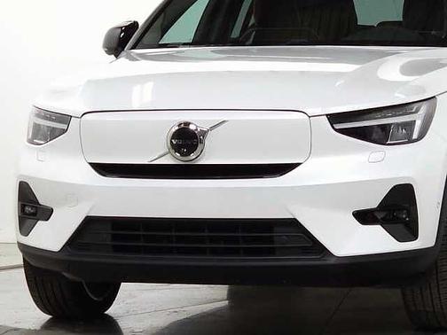 2023 Volvo XC40 Ultimate