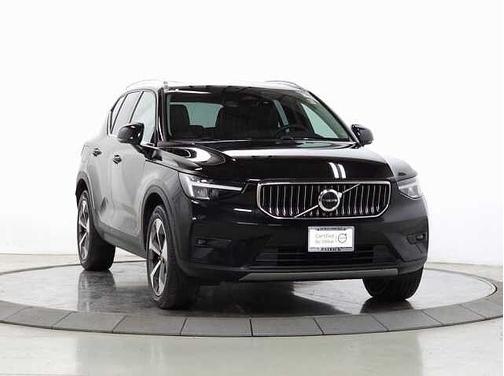 2023 Volvo XC40 Plus