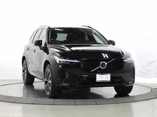 Onyx Black 2025 Volvo XC60 Plus