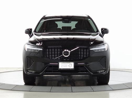 2024 Volvo XC60 B5 Core Dark