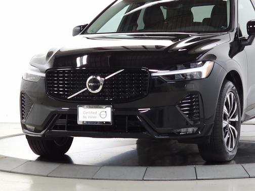 2024 Volvo XC60 B5 Core Dark
