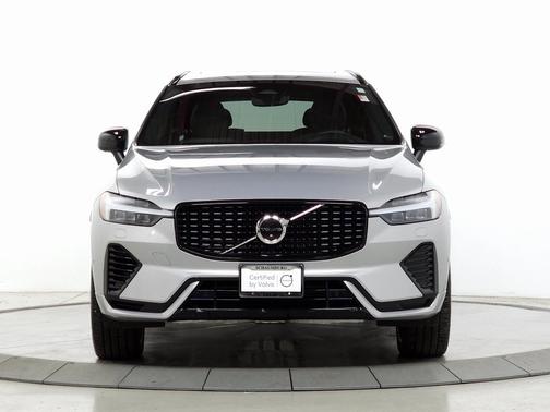 2022 Volvo XC60 Recharge Plug-In Hybrid eAWD R-Design