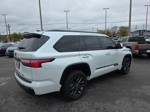 2024 Toyota Sequoia Platinum