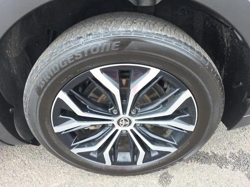 2024 Toyota Crown XLE