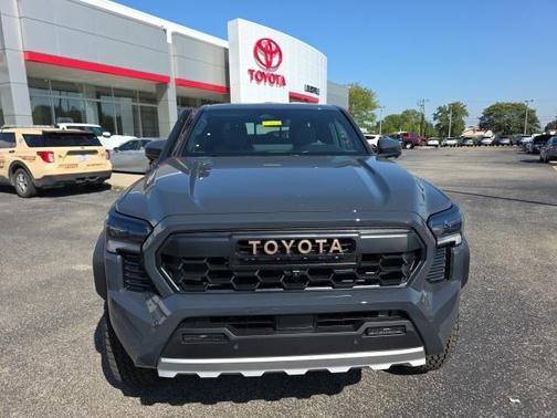 2025 Toyota Tacoma Hybrid Trailhunter