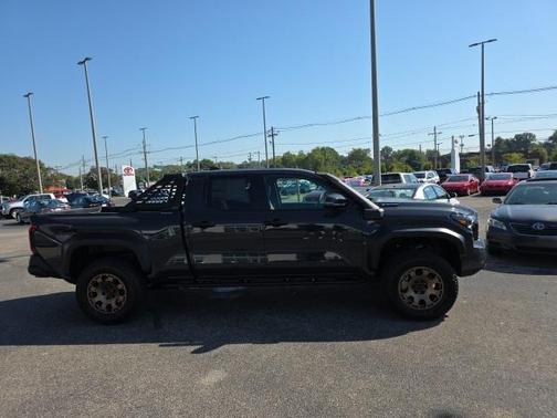 2025 Toyota Tacoma Hybrid Trailhunter