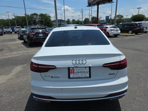 2022 Audi A4 40 Premium