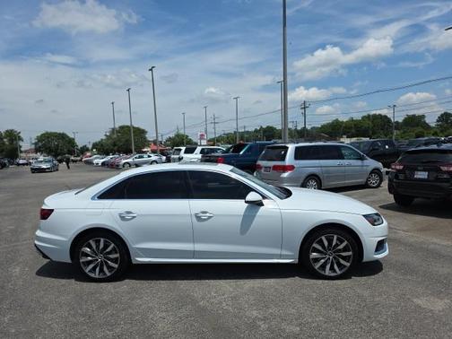 2022 Audi A4 40 Premium