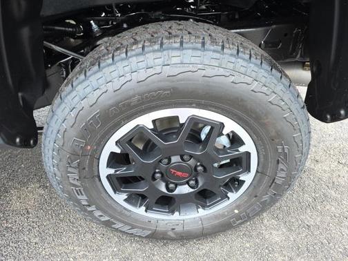 2025 Toyota Tacoma Hybrid TRD Off Road