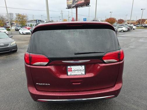2019 Chrysler Pacifica Touring L