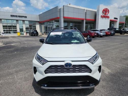 2020 Toyota RAV4 Hybrid SE