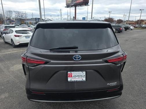 2021 Toyota Sienna Platinum 7 Passenger